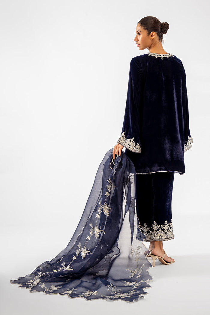 Sania Maskatiya Velvet Fancy