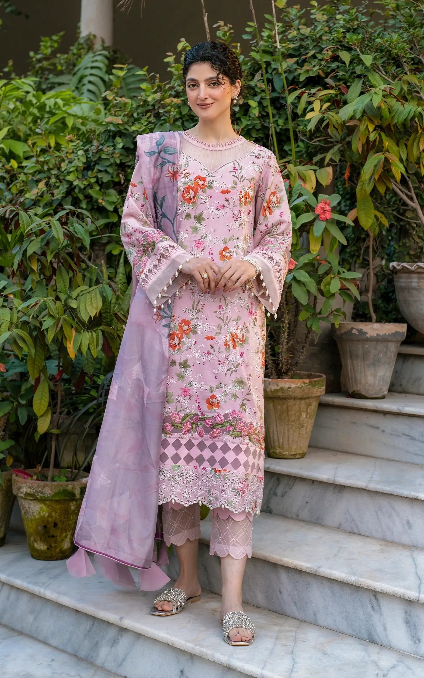 Asifa & Nabeel Lawn Fancy