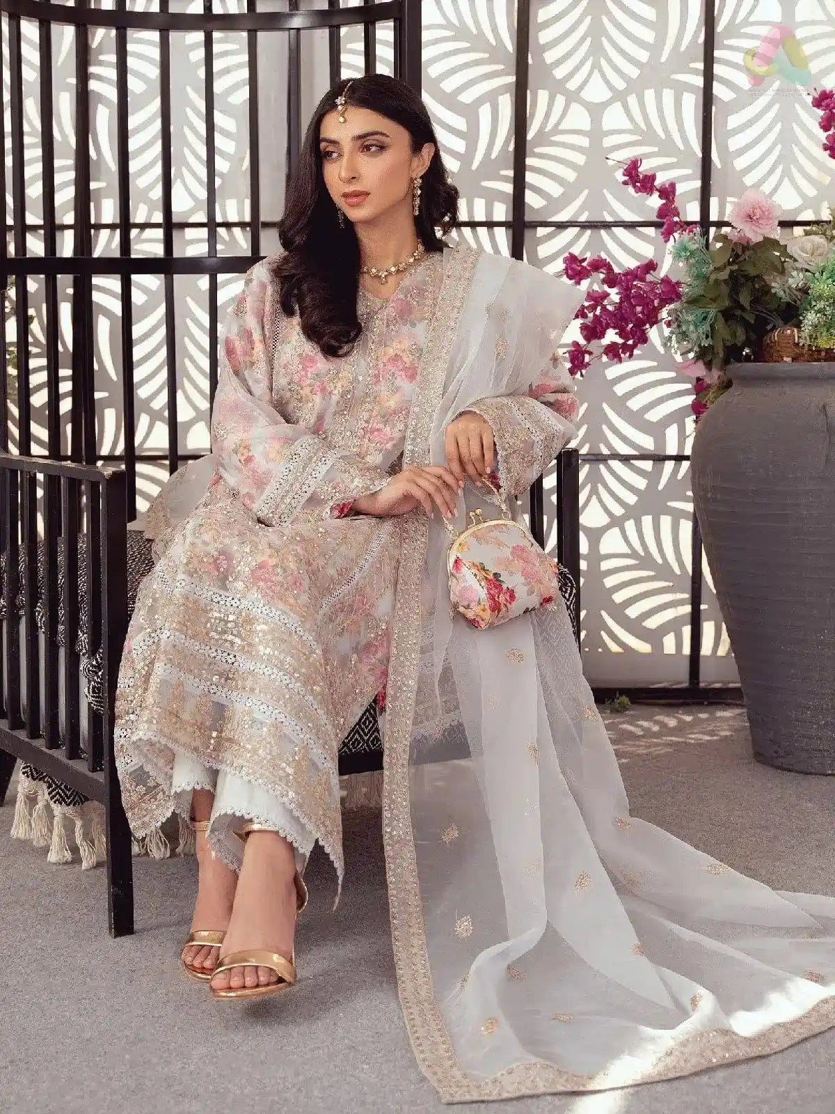 Bint E Noor Organza Fancy
