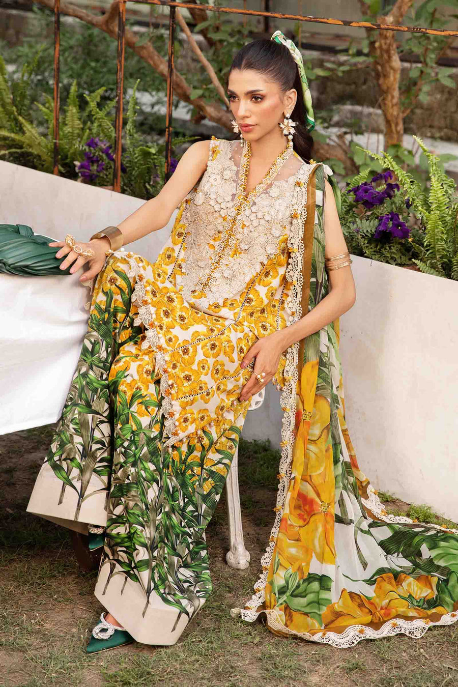 M Print Lawn Fancy