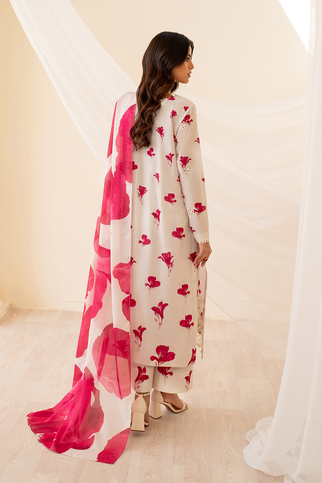 Iznik Lawn Fancy