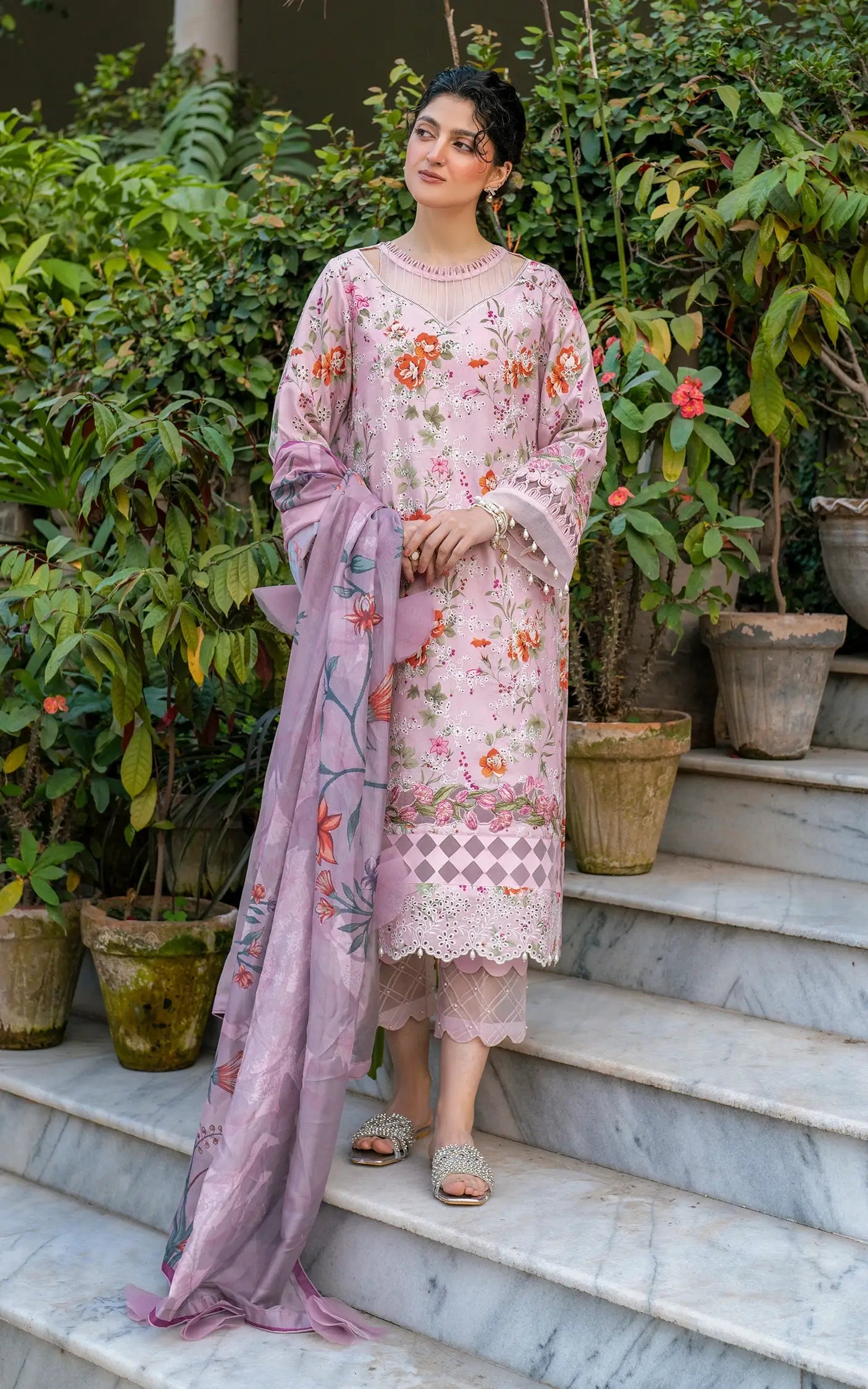 Asifa & Nabeel Lawn Fancy