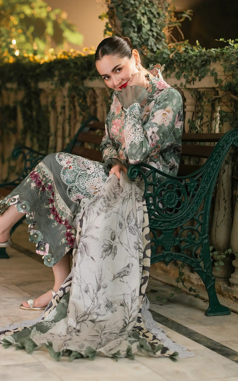 Asifa & Nabeel Lawn Fancy