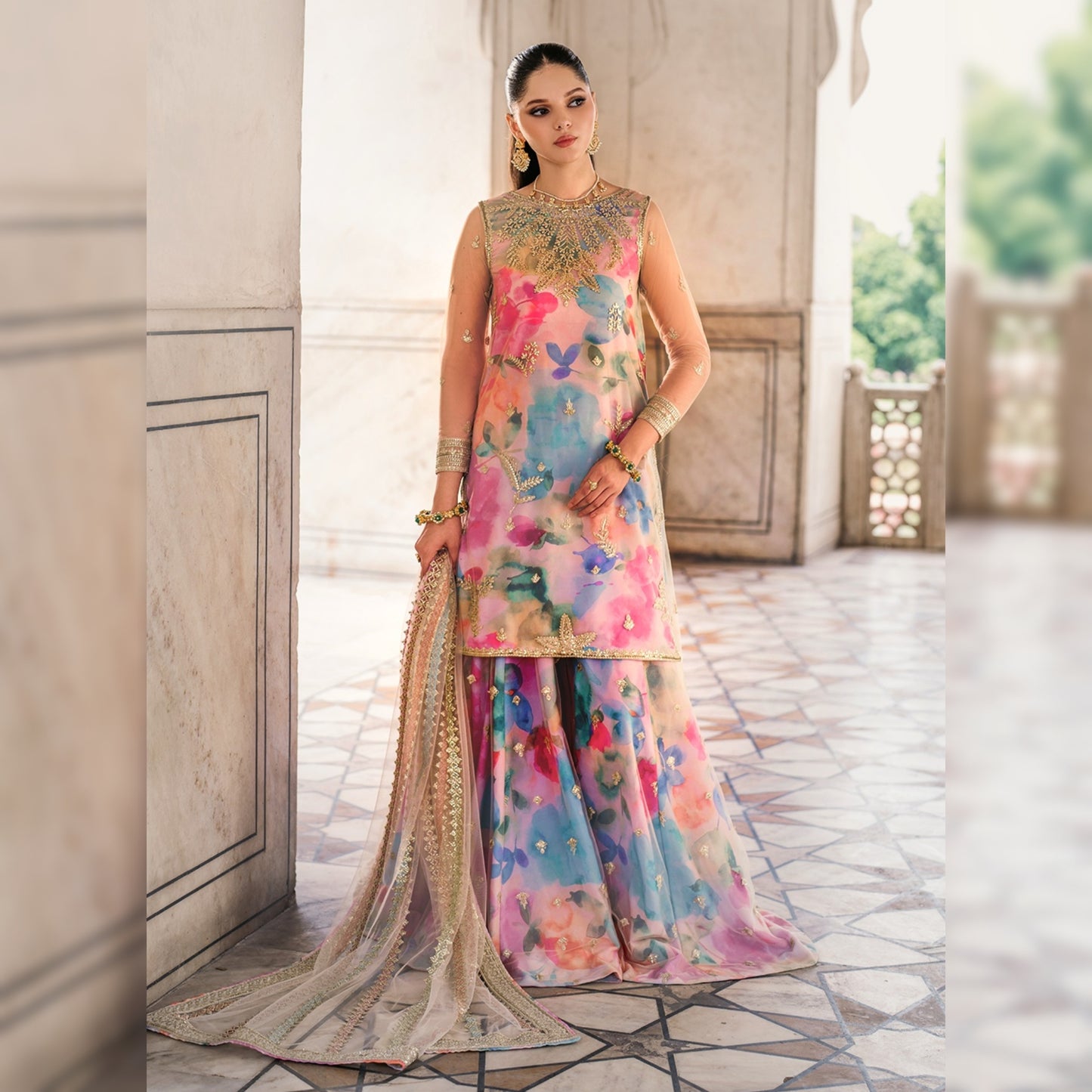 Iznik Lawn Fancy