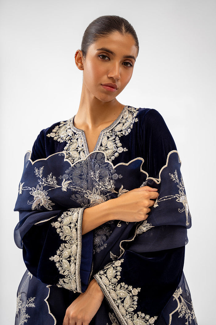 Sania Maskatiya Velvet Fancy