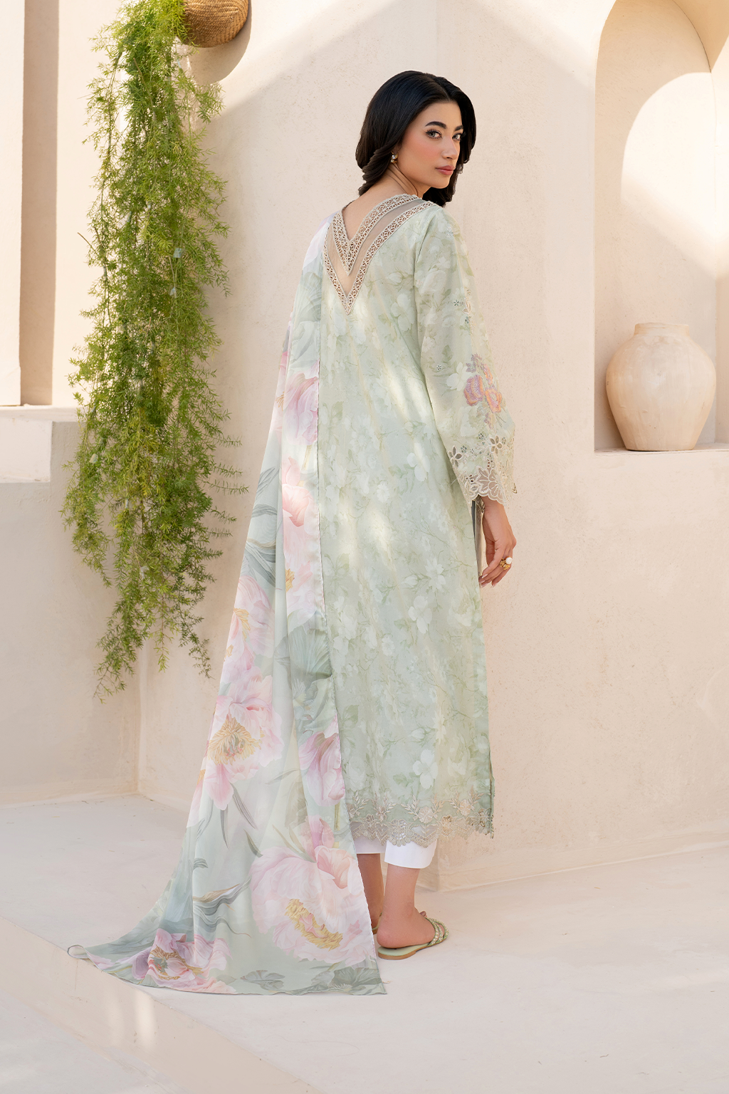 Iznik Lawn Fancy