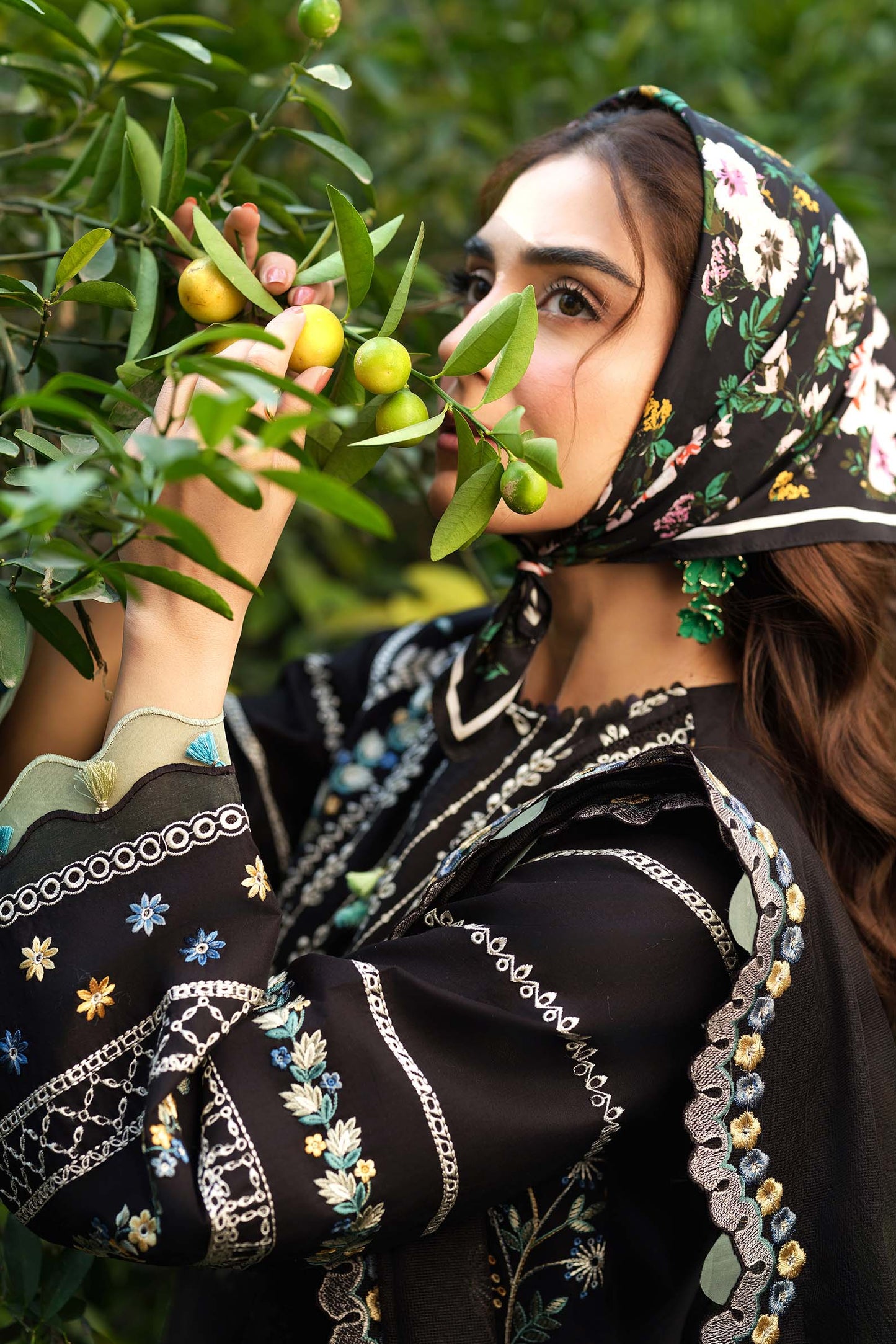 Maryam Hussain Lawn Fancy