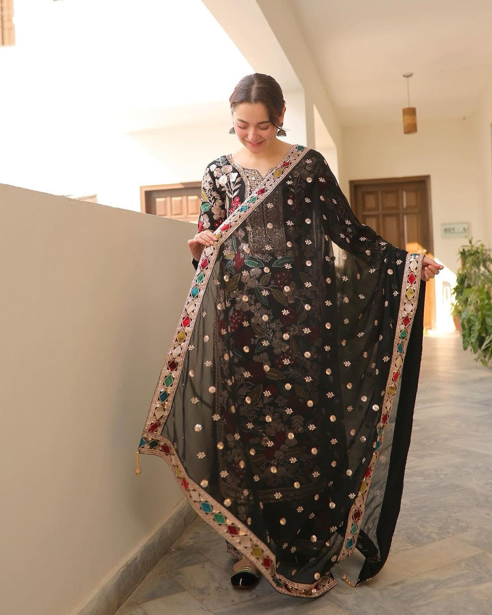Haseen's Lawn Fancy