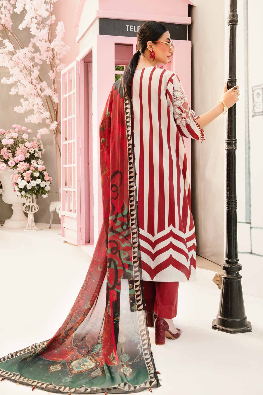 M Print Lawn Fancy
