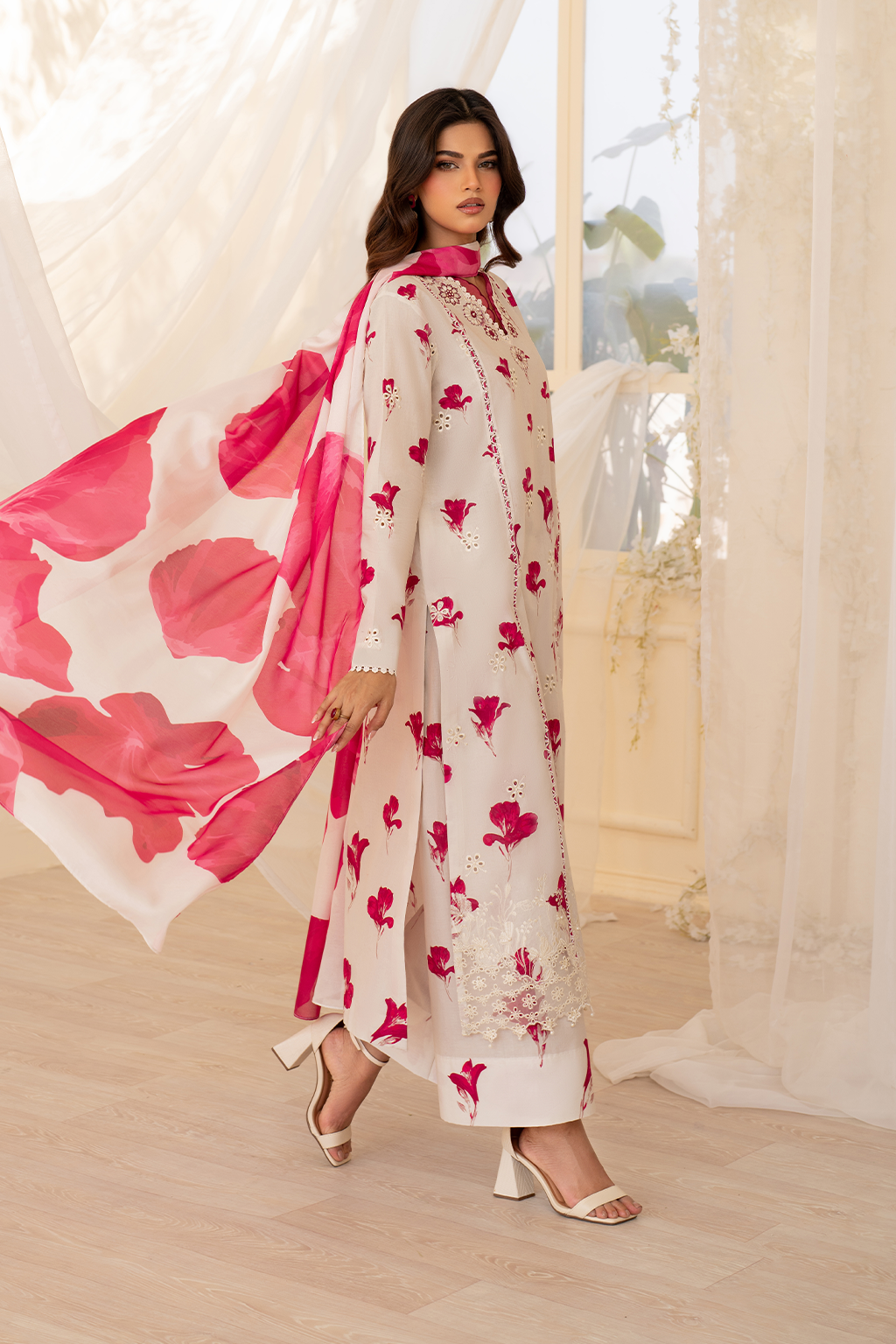 Iznik Lawn Fancy