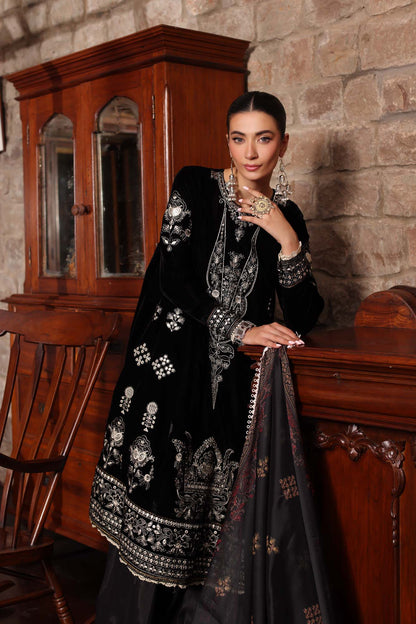 Saadia Asad Velvet Fancy