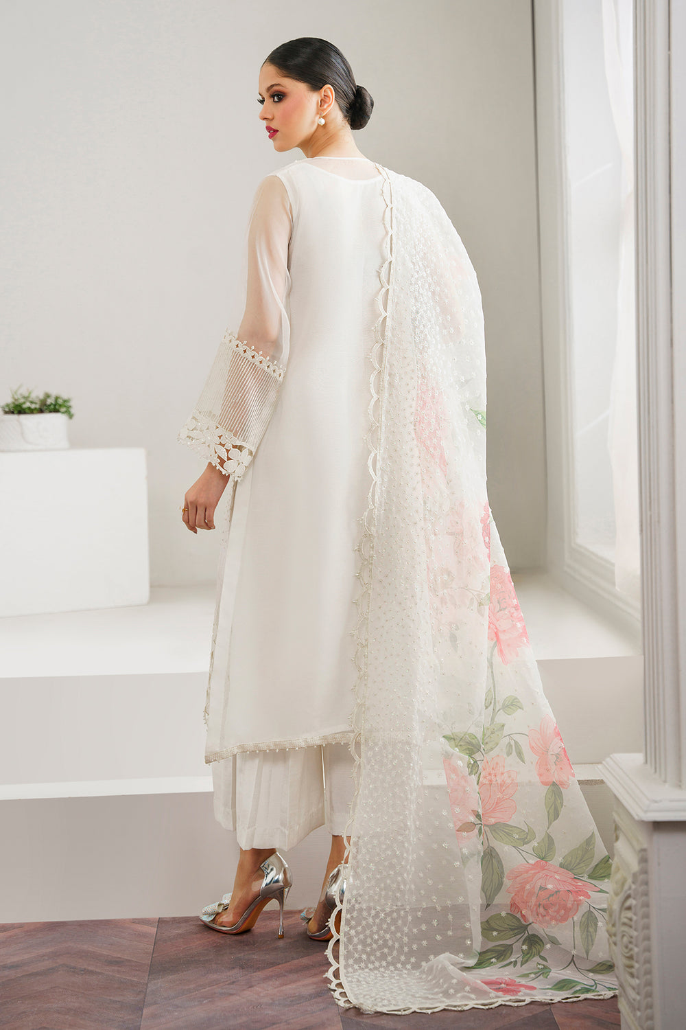 Baroque Organza Fancy