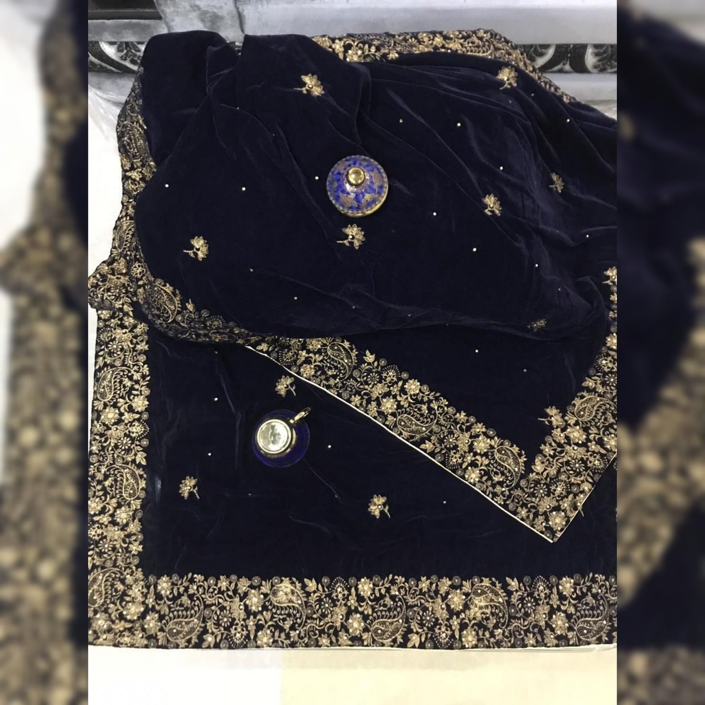 Velvet Shawl Fancy