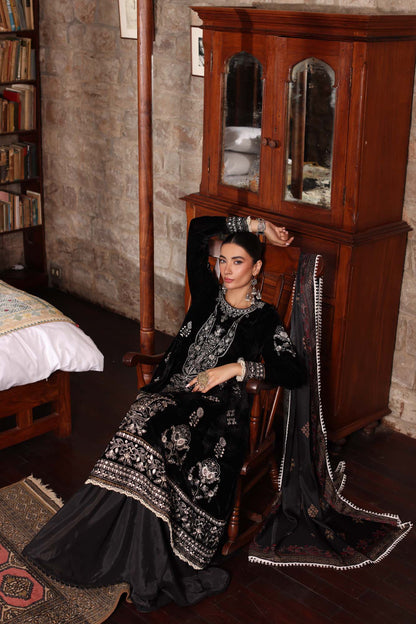 Saadia Asad Velvet Fancy