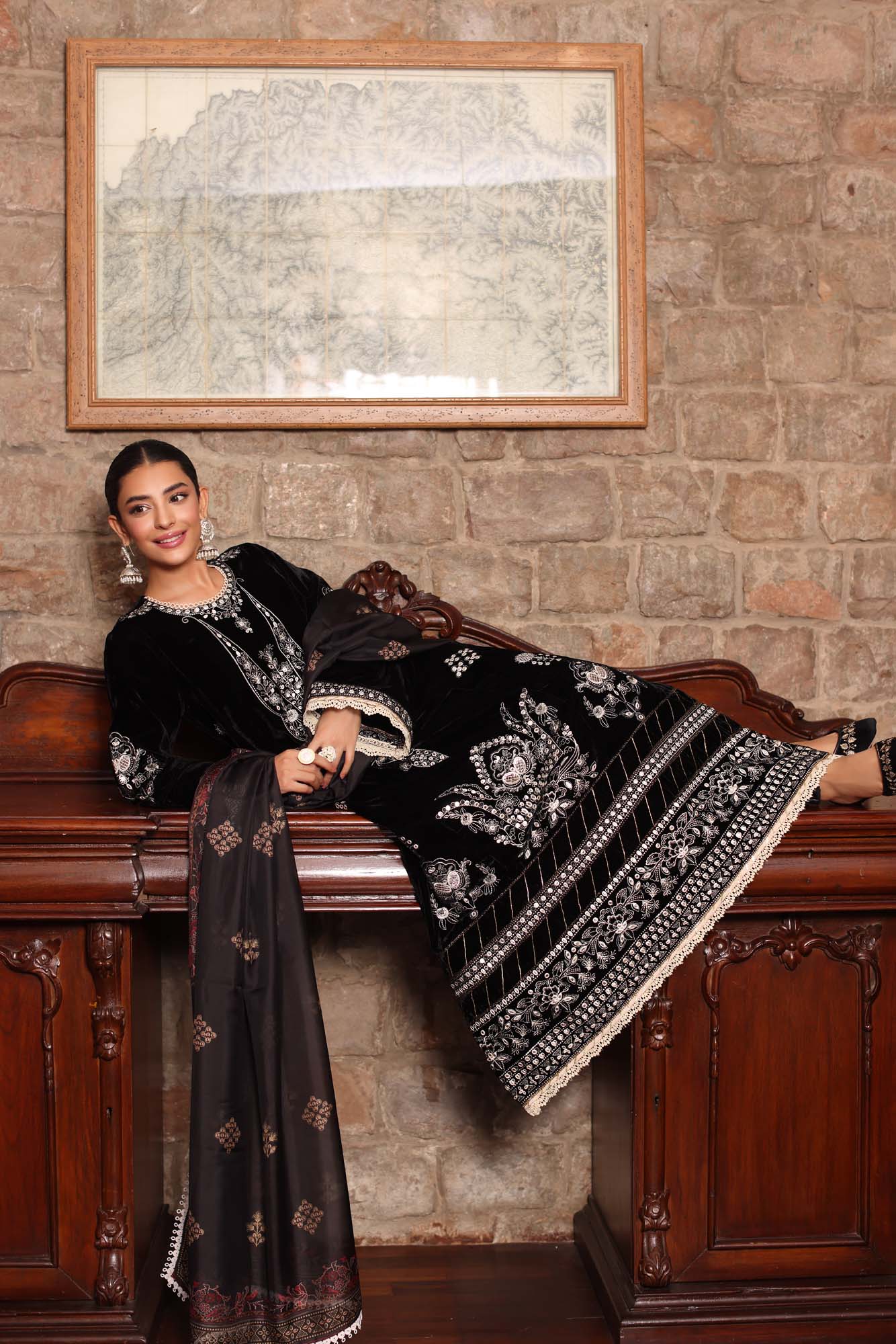 Saadia Asad Velvet Fancy