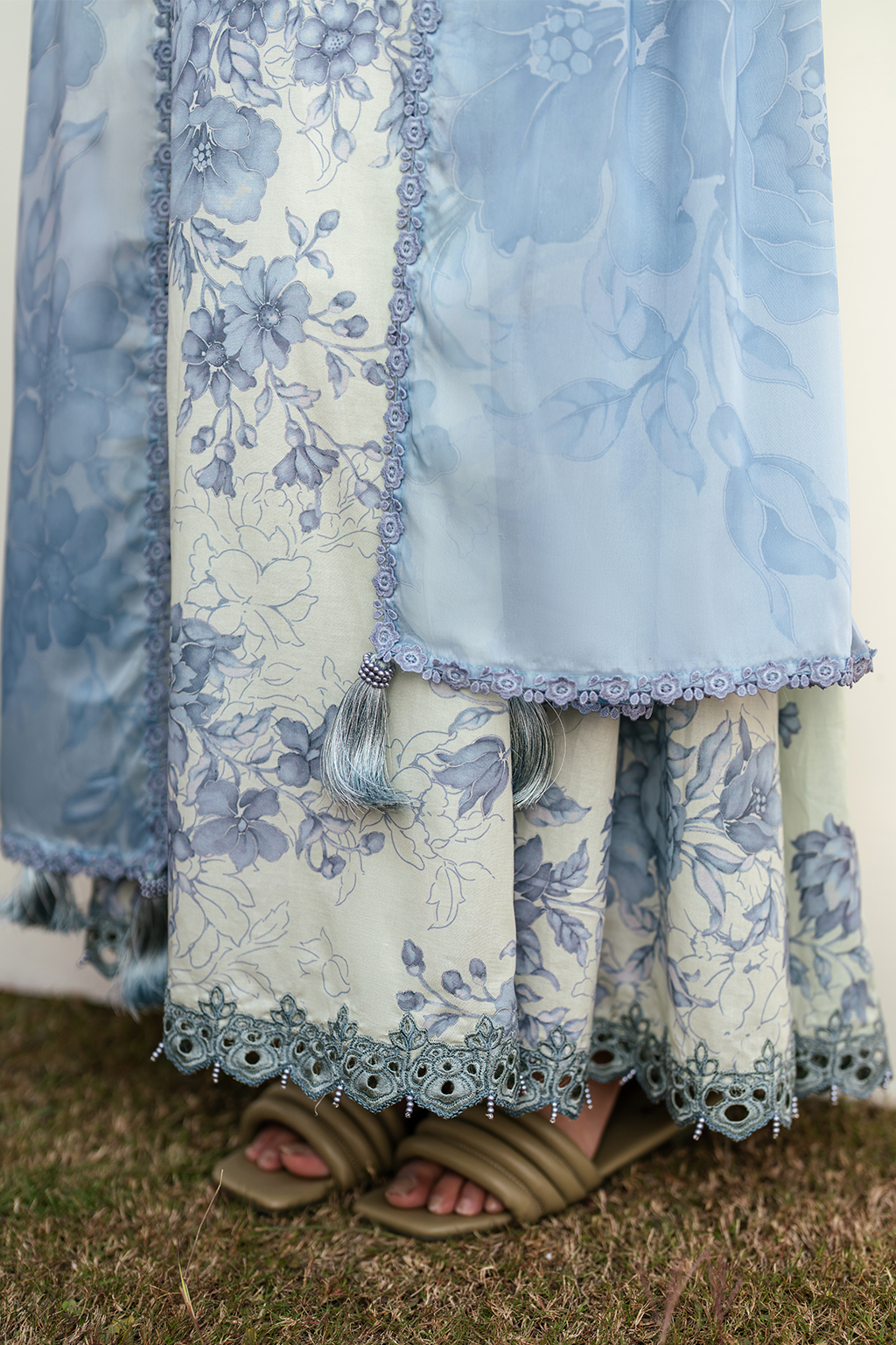 Iznik Lawn Fancy