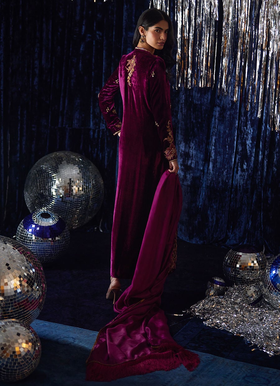 Farah Talib Velvet Fancy