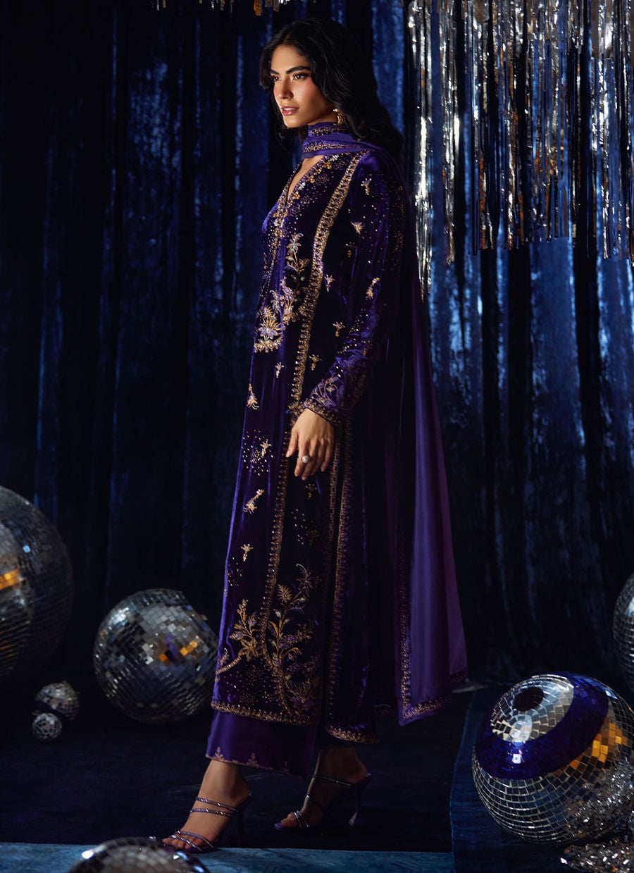 Farah Talib Velvet Fancy