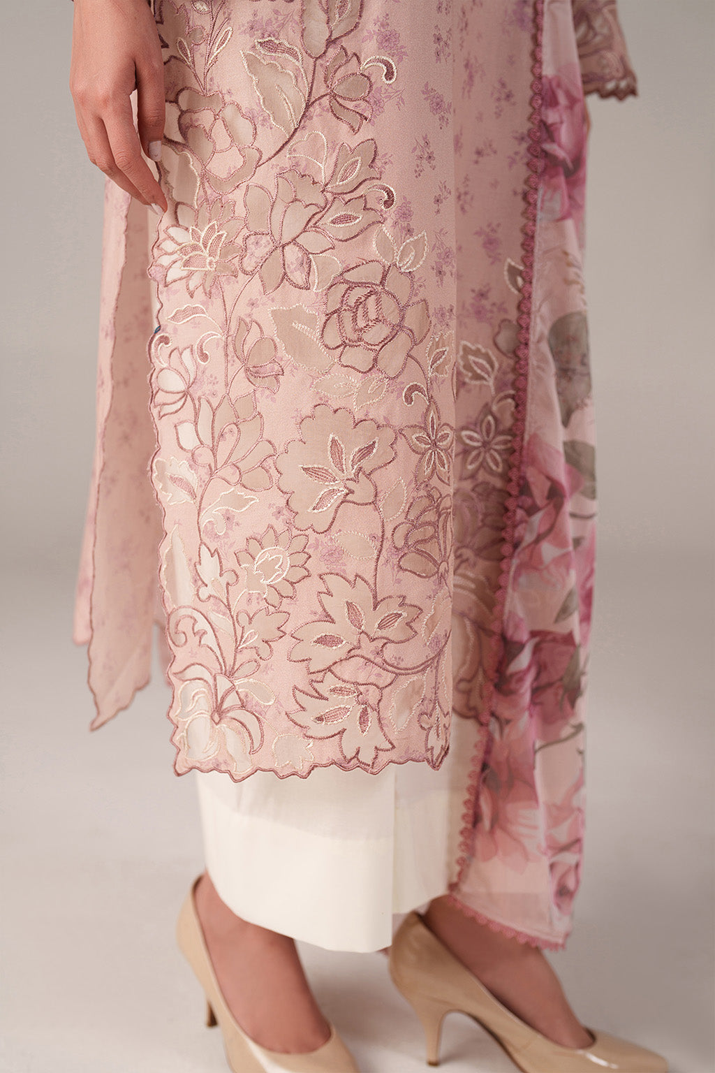Iznik Lawn Fancy