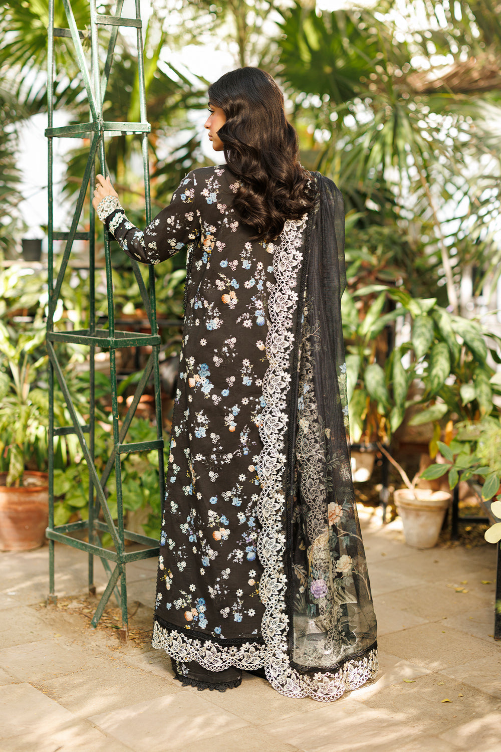 Afrozeh Lawn Fancy