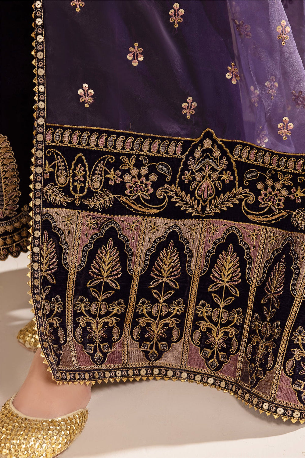 Baroque Velvet Fancy