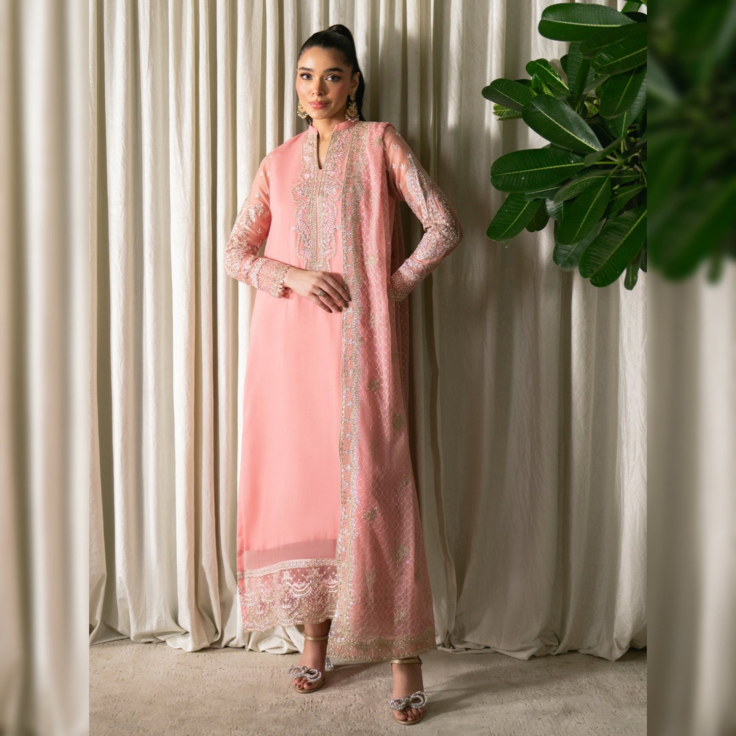 Neeshay Chiffon Fancy